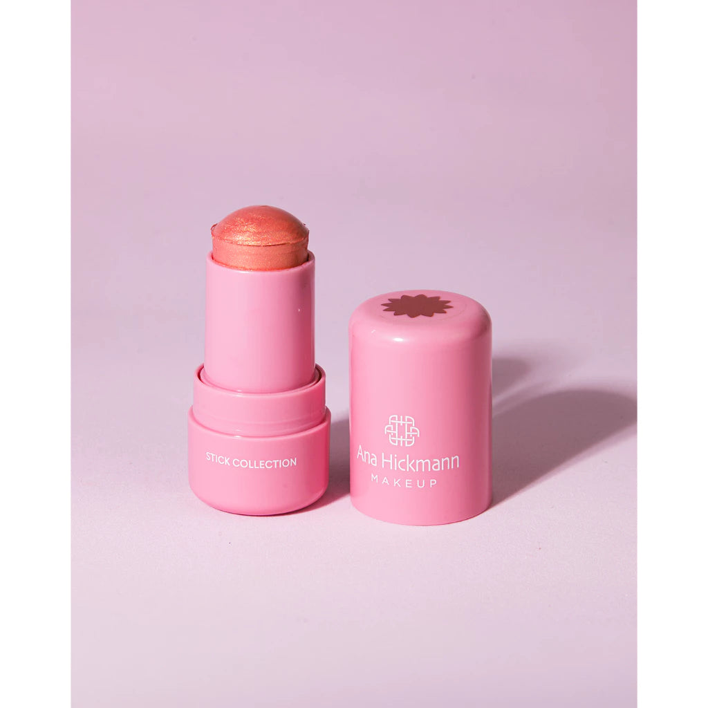 Blush em Bastão Stick Brigitte ou Carmen Vegano Ana Hickmann